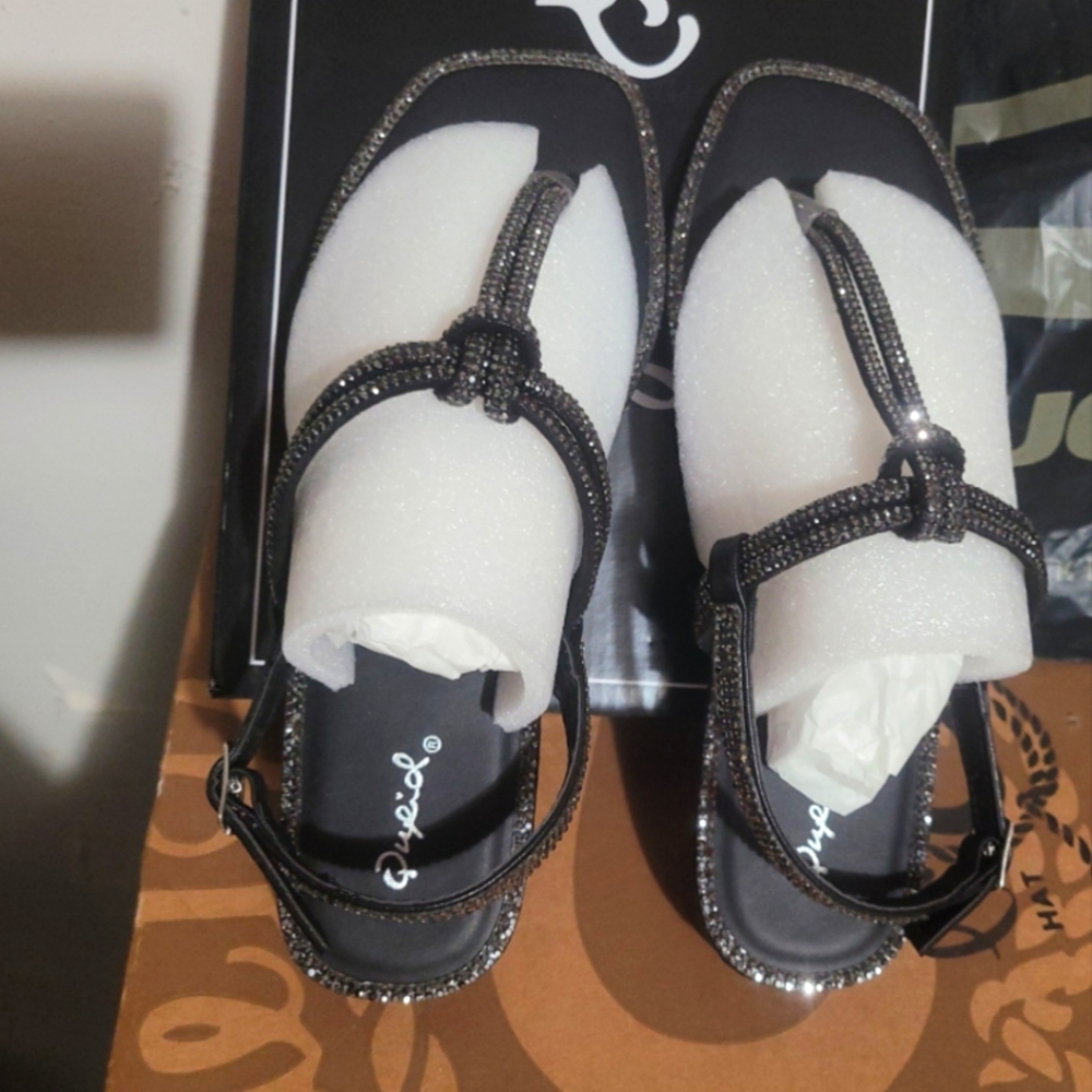 Qupid black rhinestone sandals